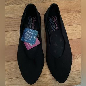 Skechers flats